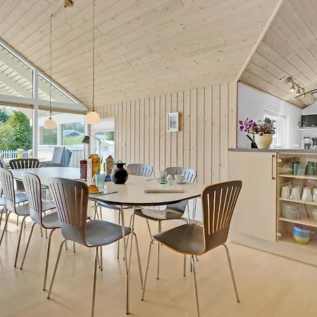 Dom wakacyjny Beautiful In Vaeggerlose With Sauna *