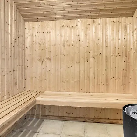 Дом отдыха Beautiful In Vaeggerlose With Sauna